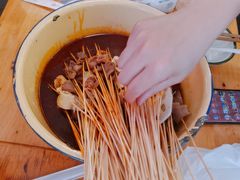 -拈签一笑黄牛肉辣卤串串