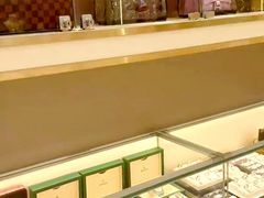 -恒一珠宝·回收黄金钻石奢侈品(灵岩南路店)