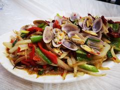 -覃记海鲜美食餐厅