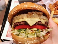 -The Habit Burger Grill 哈比特汉堡(复兴soho店)