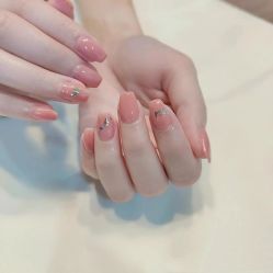 -悦指间美甲美睫