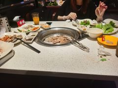 -佰烧海鲜烤肉火锅自助(世茂国际广场店)