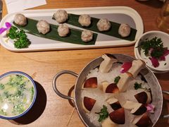 -尚尚仙·酸汤猪手·猪肚鸡火锅(华联万柳购物中心店)