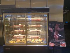 面包甜点陈列柜-西山人家·二十年老字号农家菜(旺山店)