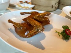 玻璃脆皮乳鸽-利苑酒家(金宝店)