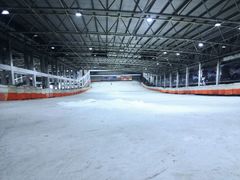 -乔波室内滑雪场