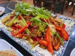 火爆牛肉丝-乐山食古香跷脚牛肉