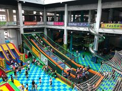 -蒙特利亲子乐园