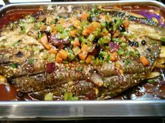 -鸣记脆皮烤鱼·海鲜烤鱼(三八广场店)