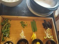 -云海肴·汽锅鸡·云南代表菜(天山百盛优客店)