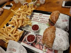 -The Habit Burger Grill 哈比特汉堡(复兴soho店)