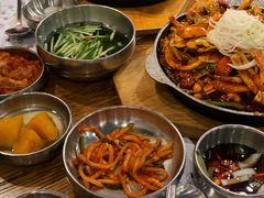 炒年糕-姜虎东白丁韩国烤肉(吉利大厦店)