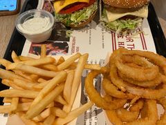 -The Habit Burger Grill 哈比特汉堡(复兴soho店)