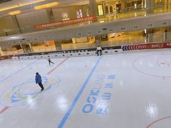 -奥山冰场(奥山世纪城店)