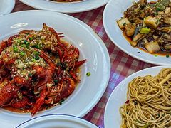 -捌贰虾蟹·江湖菜馆(江汉路店)