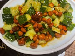 拍黄瓜花生米-金豆角砂锅焖面(安贞店)