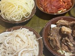 -黄潇洒老火锅(九眼桥宏济巷店)