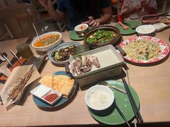 -耶里夏丽·丝路国际·新疆餐厅(浦东区东方路店)