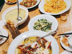 -荷花亭·湖北融合菜(十堰武商MALL店)