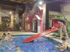 -泉城欧乐堡戏水湾艺术养生温泉