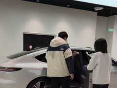 -蔚来空间(北京颐堤港店)