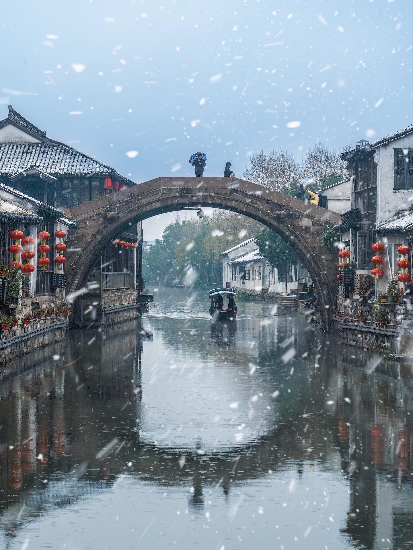 南浔古镇的雪景,仿佛一幅淡雅的水墨画,满足了无数人对江南冬天的向往