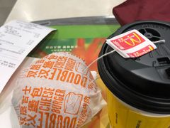 -麦当劳(轻轨曹杨路店)