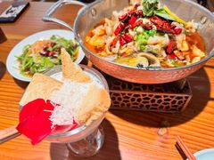 -菌自由丨野生菌火锅特色庭院餐厅(丽江古城店)