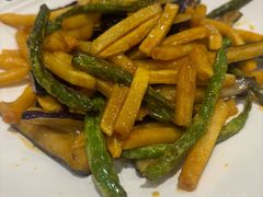 -清真·玛丽亚新疆菜主题餐厅(浙江中路店)