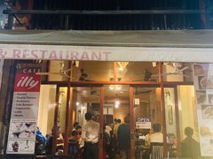 -Old House Restaurant
