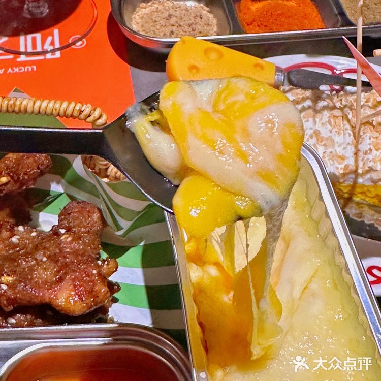  馋哭隔壁小孩的炭烤铺～超绝包浆豆腐