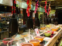 自助取餐区-大中华希尔顿酒店-念自助餐·嗨啤·小龙虾