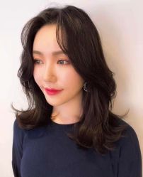 -首脑美发沙龙