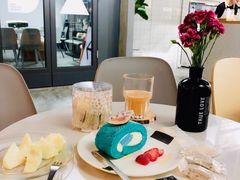 -ADO KAFE(大学城店)