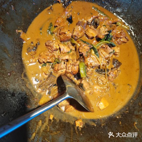 东北溢家人铁锅炖(德思勤旗舰店)