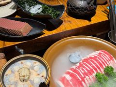 -老牌坊云南鱼豆花火锅(爱建店)