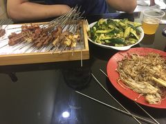 -清真磊磊烧烤老店(饮虎池街34号店)