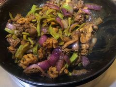 -胡须佬鸡煲四季火锅店(石厦西村直营店)