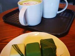 -星巴克(上海汇锦里店)
