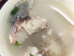 -美顺香食府鱼头老店(雪野湖店)