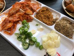 -允辛家·自助泥炉烤肉(九亭店)