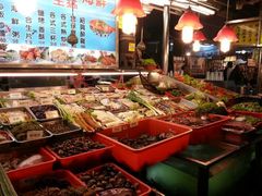 -六合夜市