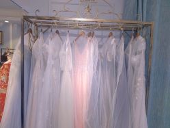 -艾慕婚纱礼服馆(和平店)