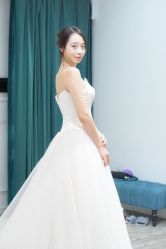 -派丽莫Pellimo原创设计婚纱品牌