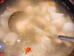 竹荪鸡汤-香巴拉云南餐厅(华莱坞店)