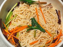 鸡丝凉米线-云海肴·汽锅鸡·云南菜(高德置地店)