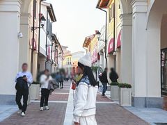 -佛罗伦萨小镇广佛名品奥特莱斯(疏港路店)