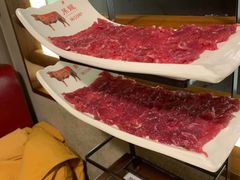 -左庭右院鲜牛肉火锅(金山万达店)