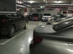-华联力宝购物停车场(华联力宝购物中心店)