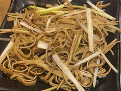 -三鞭一花·独一处·元英砂锅(海光寺店)